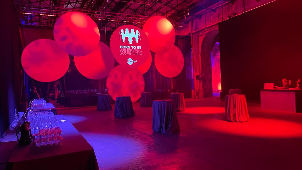 evento born to be super dhs event solution leopolda firenze