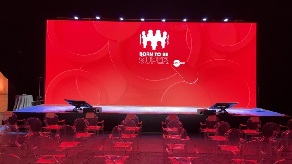 evento born to be super dhs event solution leopolda firenze