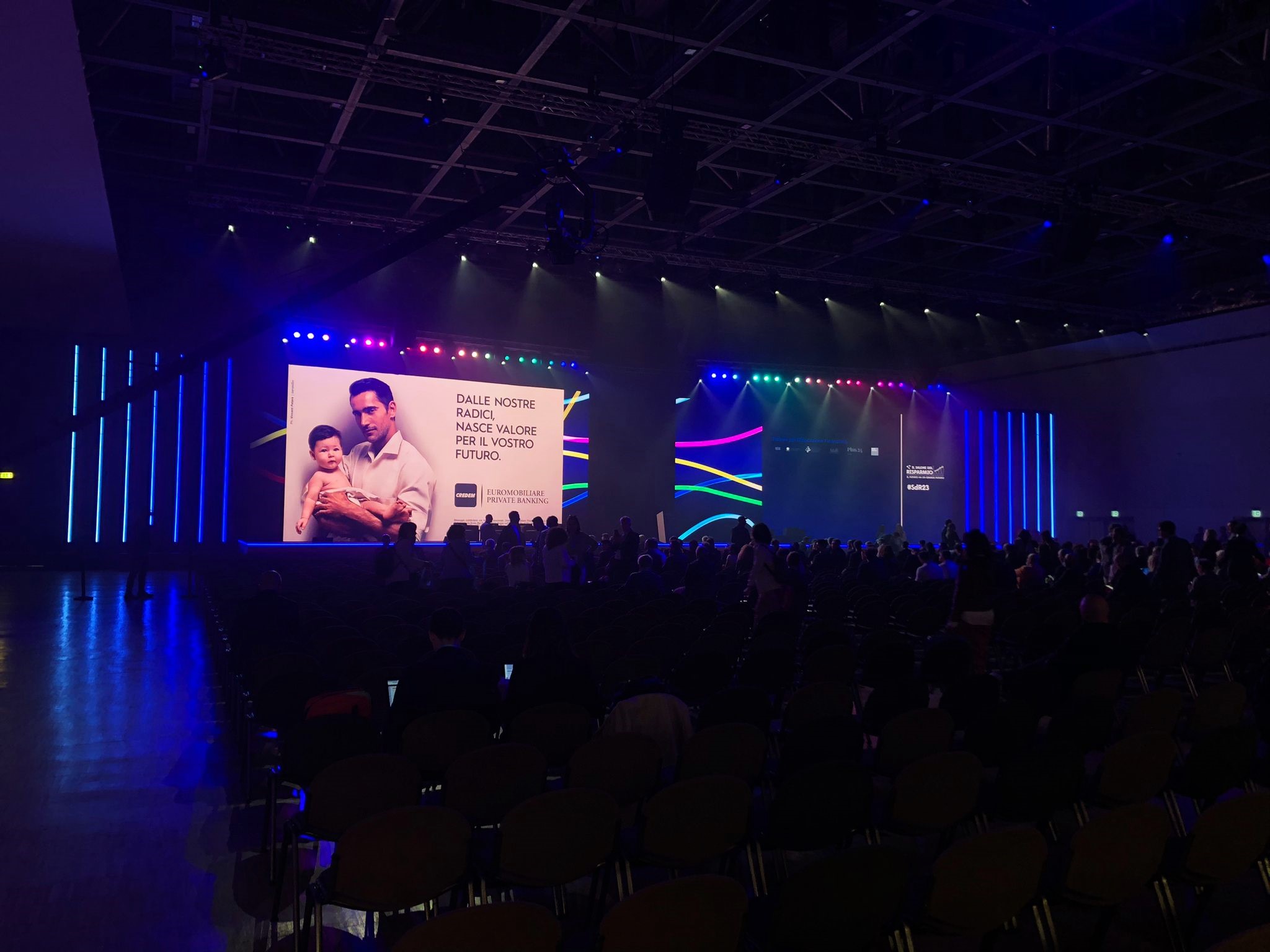 evento dhs event solution ledwall salone del risparmio