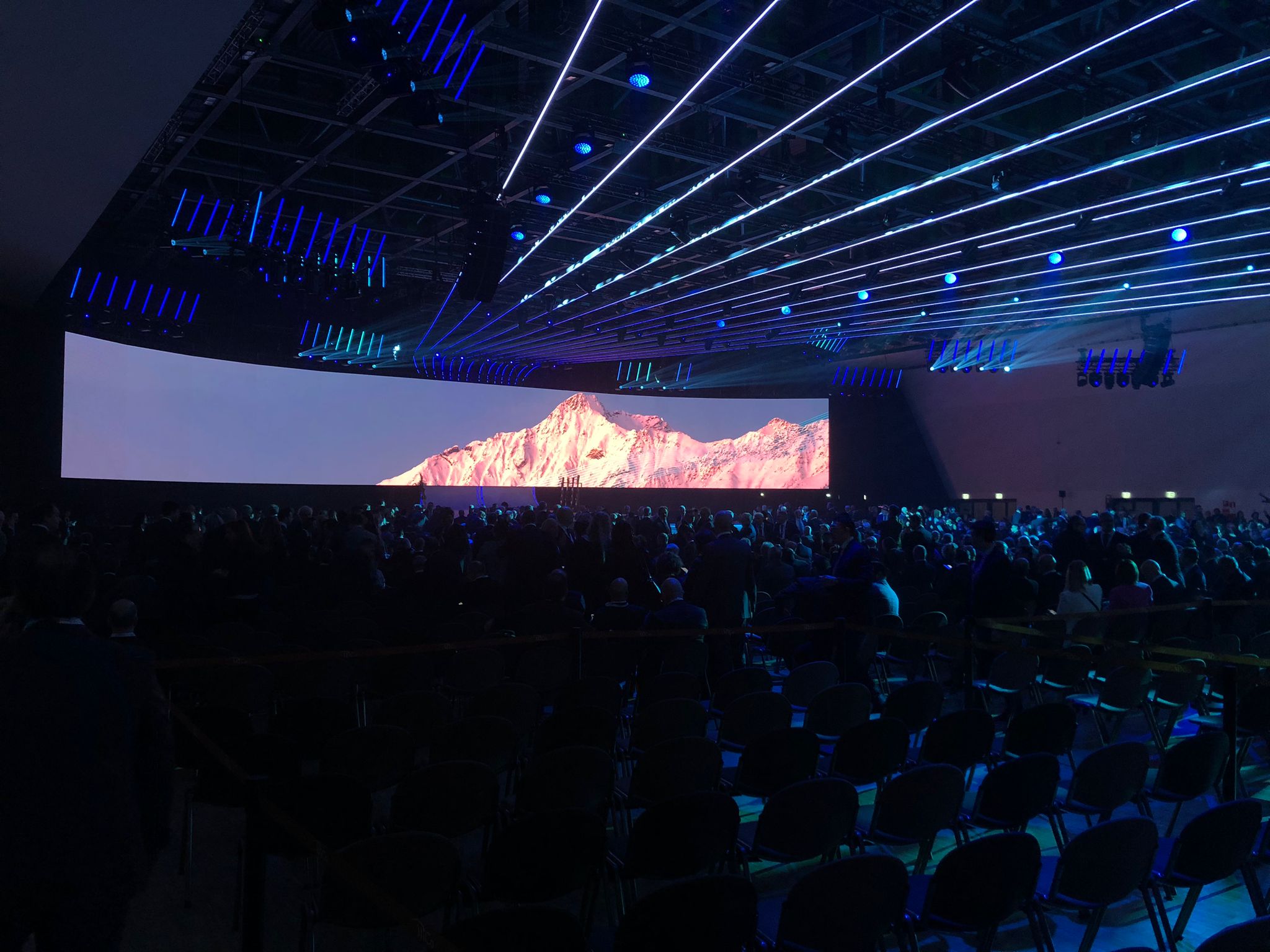 ledwall per eventi produzione tecnica eventi dhs event solution tecnologie per eventi ledwall for events